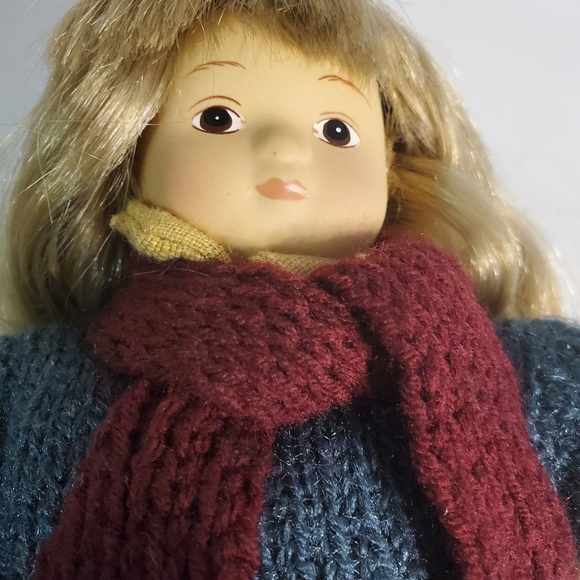 Vintage Little Girl Porcelain Doll TJ Collection Handcrafted Doll Melissa 1993 - Picture 2 of 8